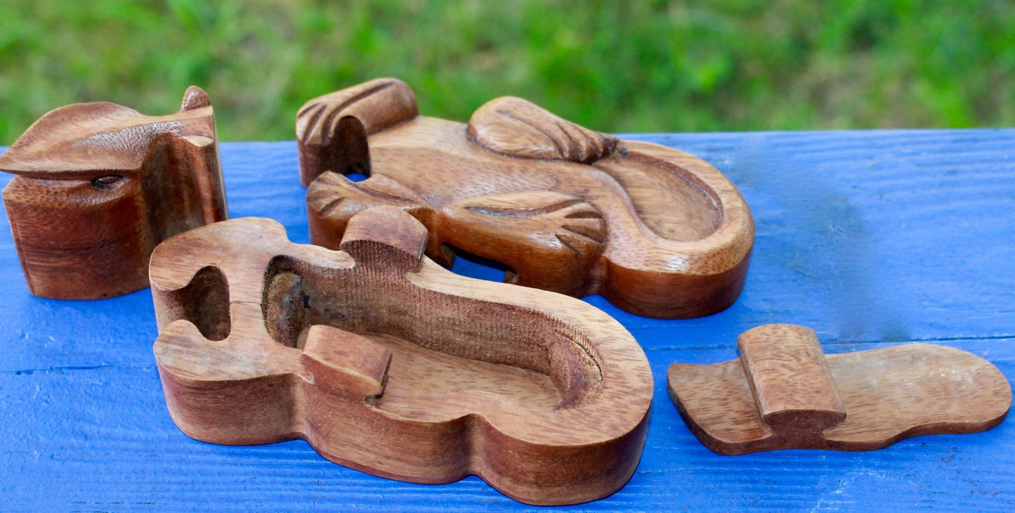 Hand Carved Gecko Lizard Puzzle Box: Trinket Stash Box Carving