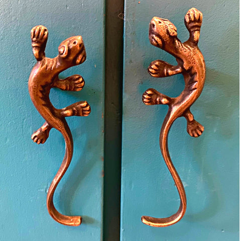 Lizard Gecko Salamander Reptile Brass Knob Drawer Pull Door Cabinet Handles Set of 2 handmade Bali Art