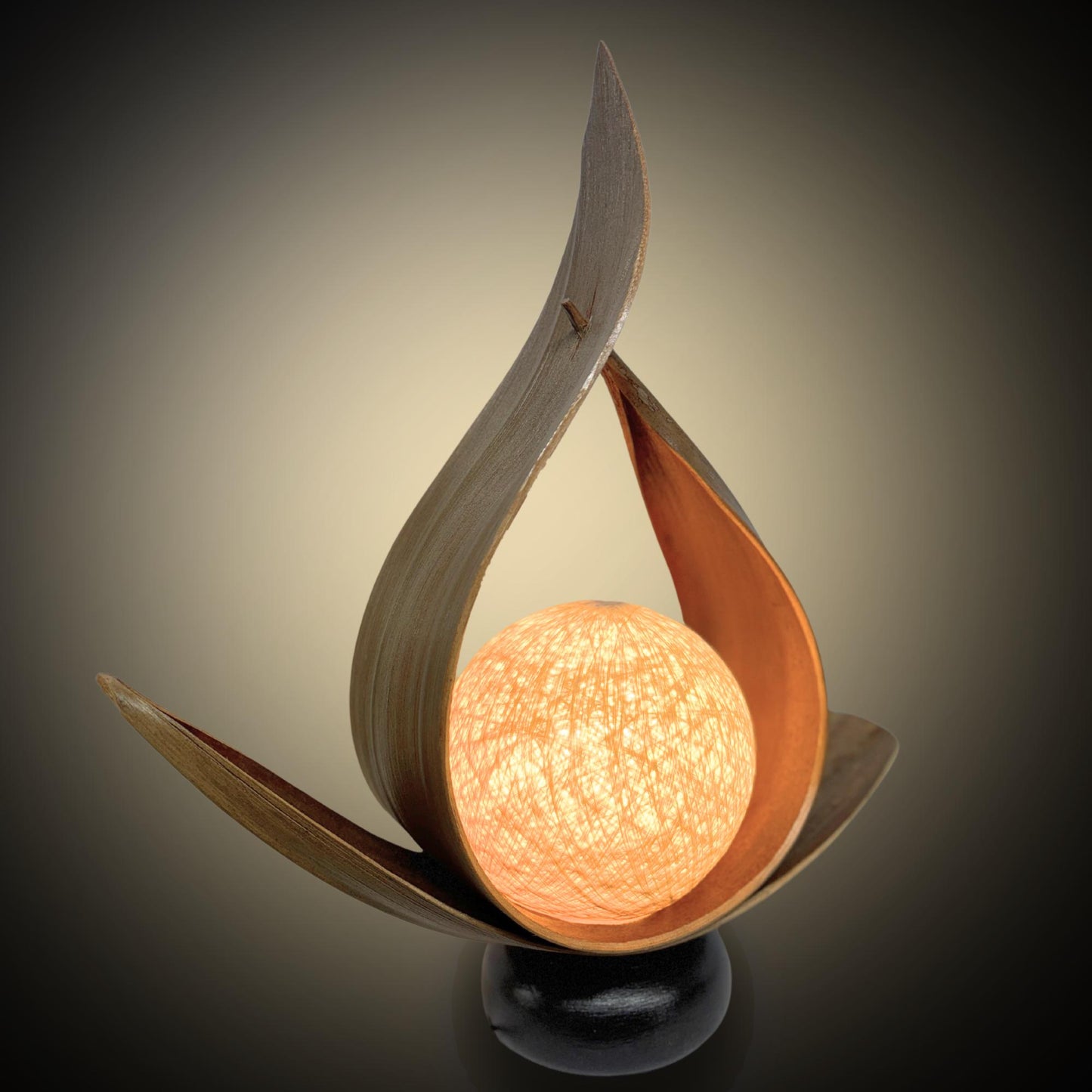 Handmade Palm Frond Accent Lamp: Natural Organic Boho Decor