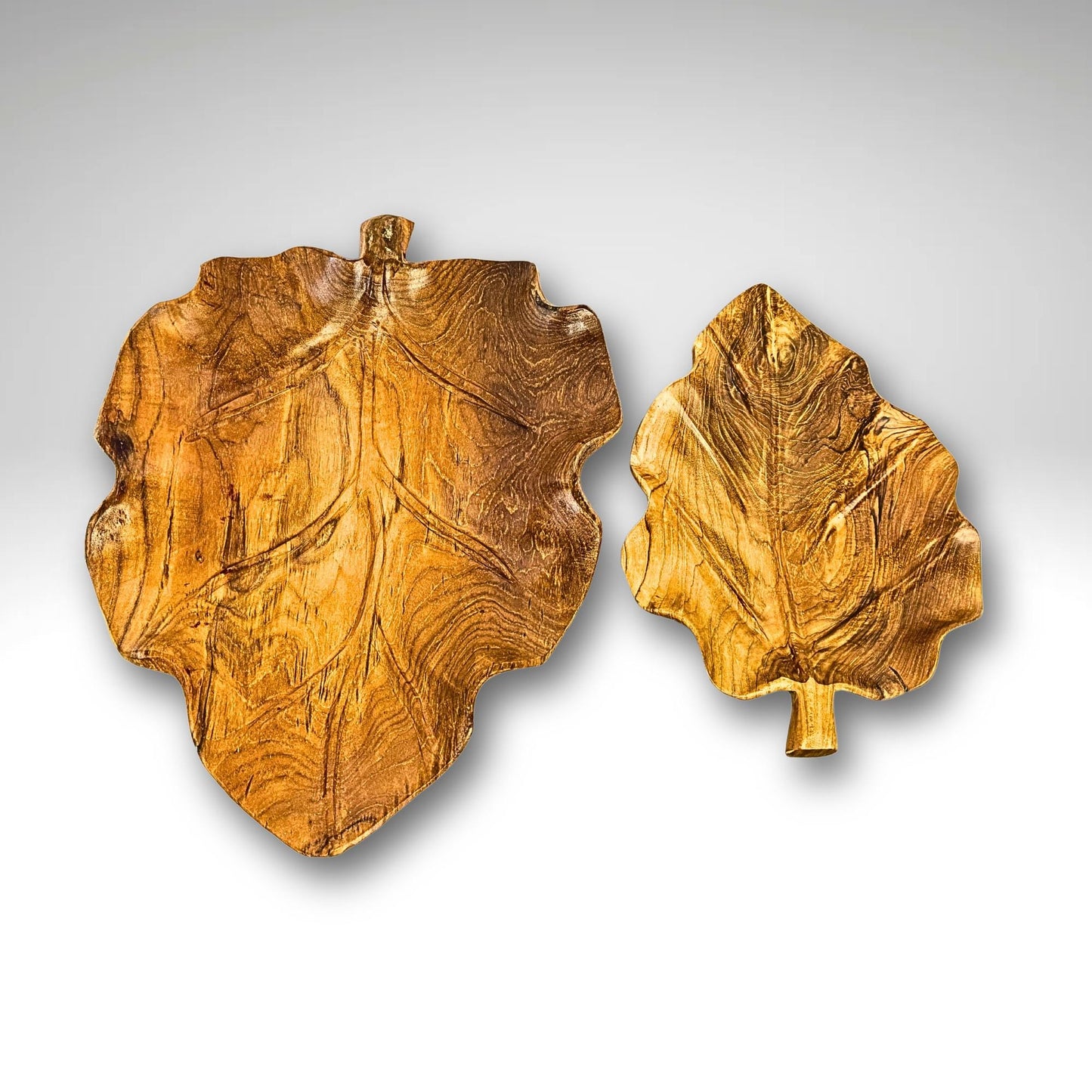 Hand Carved Teak Wood Monstera Leaf Tray: Tropical Table Decor