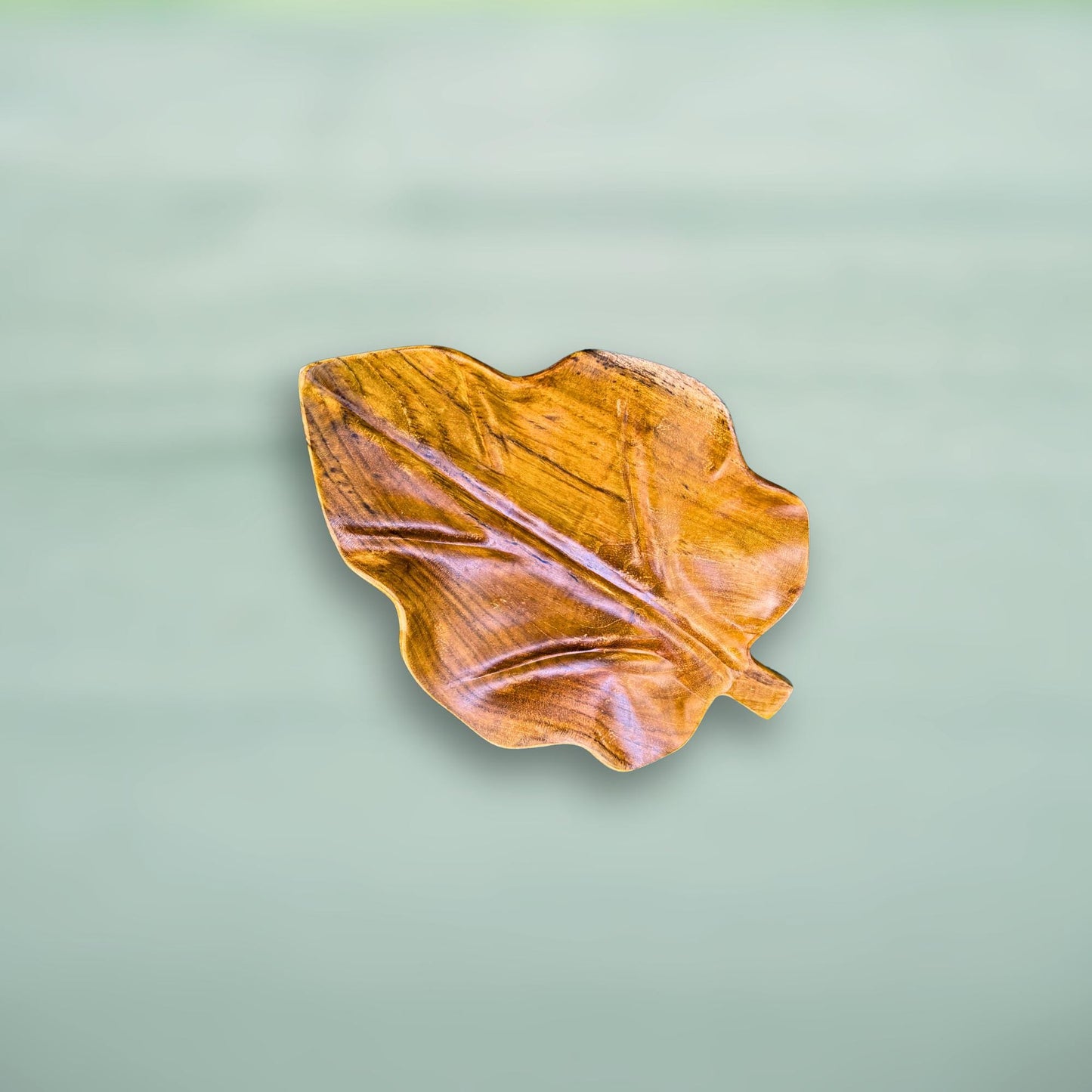 Hand Carved Teak Wood Monstera Leaf Tray: Tropical Table Decor