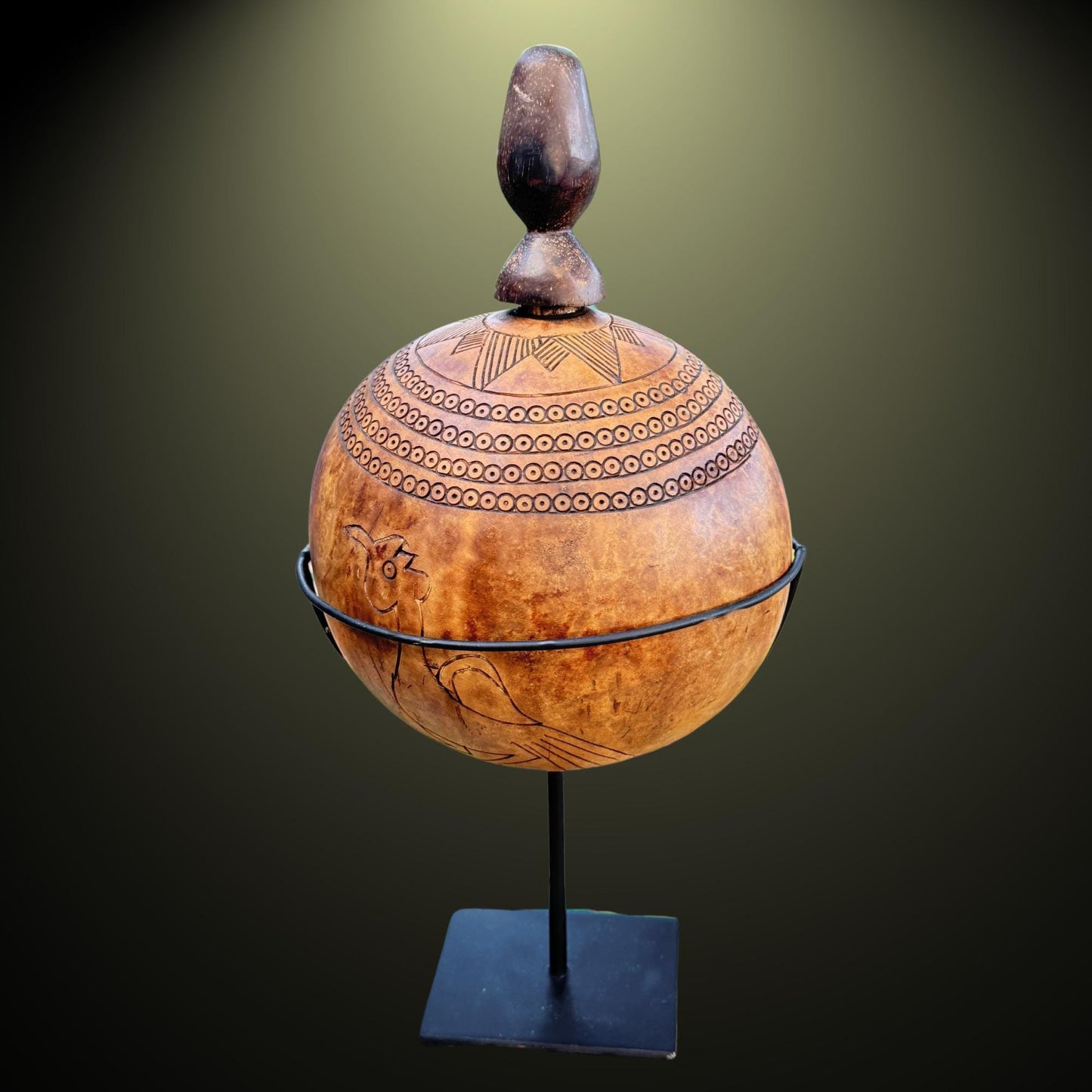 Hand Carved Calabash Gourd betel nut Container: Timor Tribal Art, Mid 20th Century