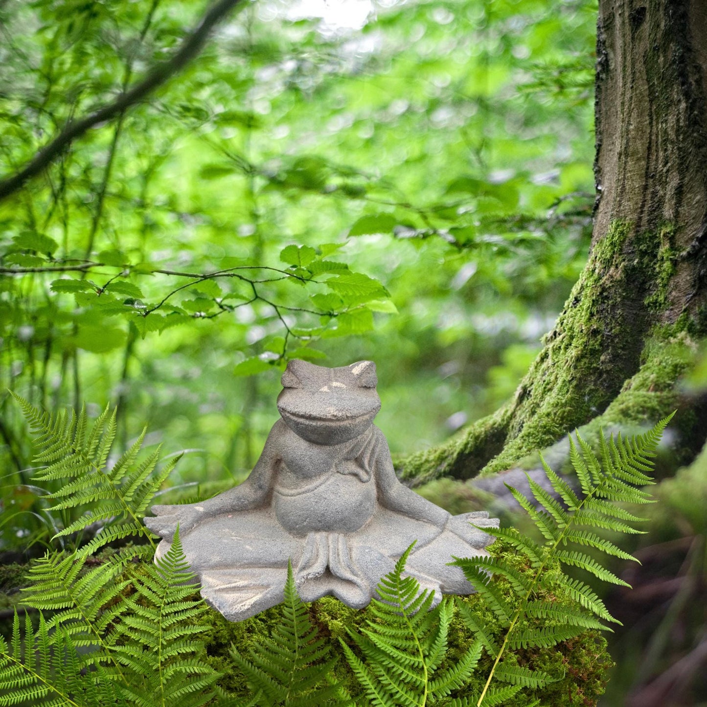 Meditating Yoga Frog Statue: Hand-Cast Lava Stone Garden Decor