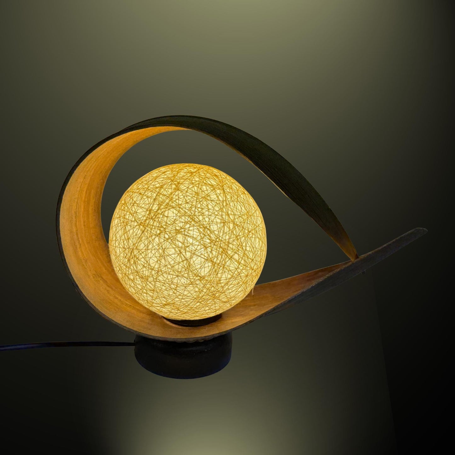 Handmade Palm Frond Teardrop Lamp: Boho Accent Lighting