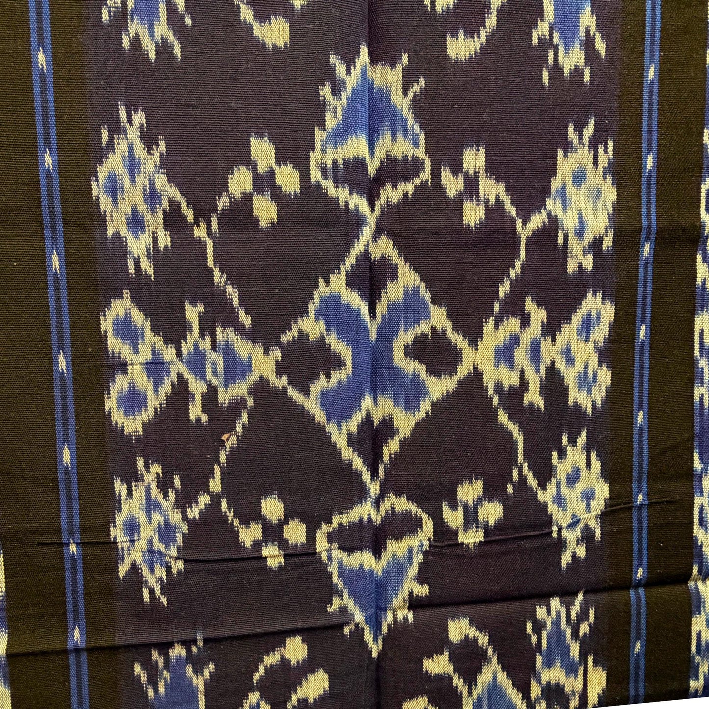Hand woven Blue Ikat Cotton Tapestry: Hand Loomed Indonesian Blanket (45x90)